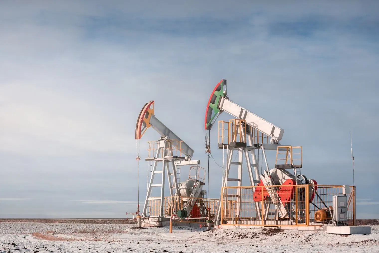 A simple guide to investing in oil wells and gas