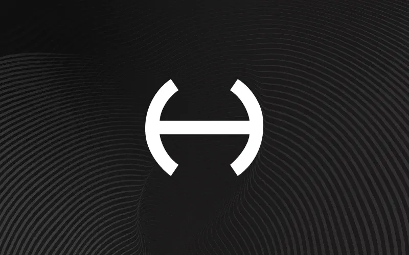 How is interest calculated for the Hedonova wallet?
